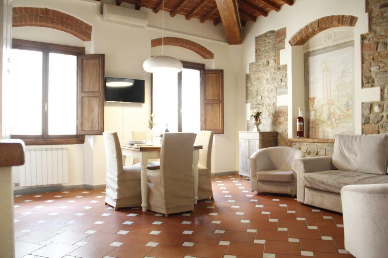 Art Dell'albero Apartment *